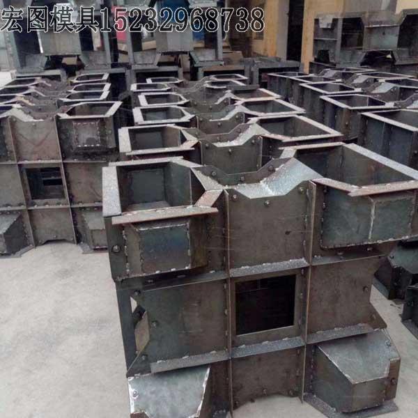 四腳空心塊模具(jù)